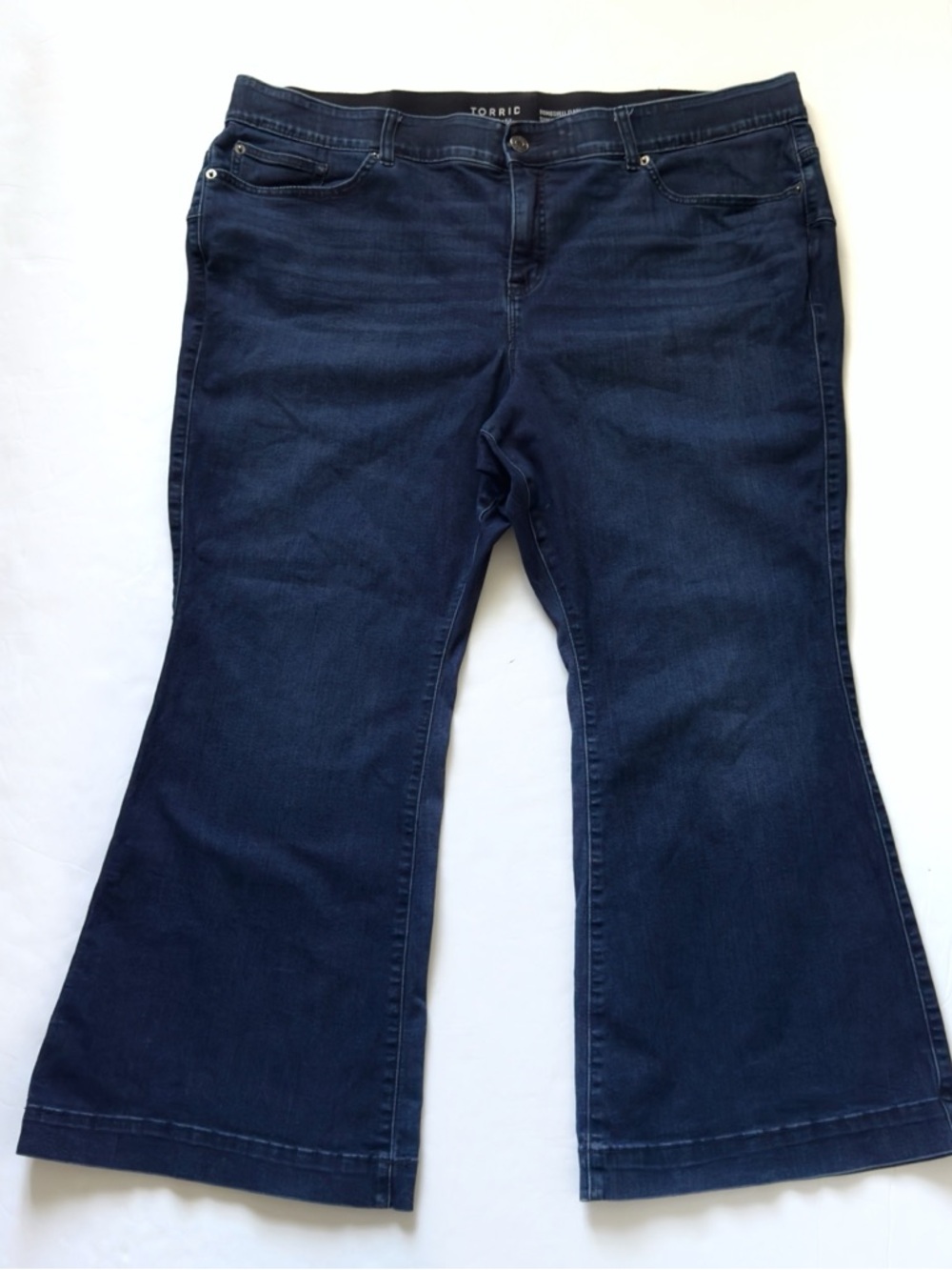 Torrid Bombshell Flare Jeans 26 SHORT Dark Wash High Rise Stretch Wide Leg